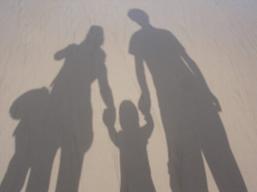 Familie als Schatten